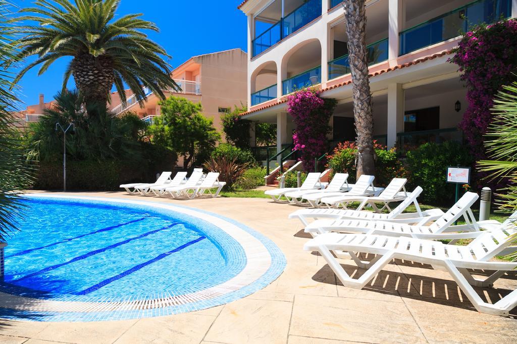 Apartment Uhc Costa Linda Family Complex
